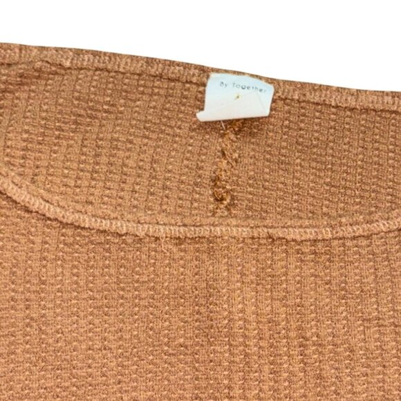 By Together Waflle Knit Raw Bottom Cropped Shirt-Brown-M/L-GUC - Picture 2 of 6